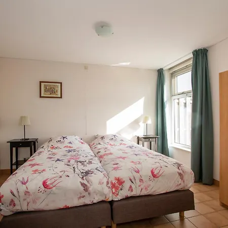 Zaanse Rietveld Logies * Alphen aan den Rijn